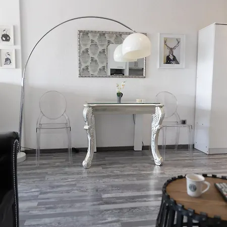 Center Iii By Casa D'oro Apartment *