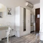 Appartement Center Iii By Goldenland