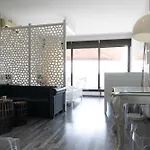 Appartement Center Iii By Goldenland