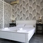 Appartement Center Iii By Goldenland