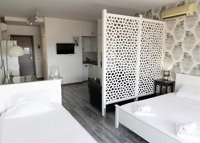 Center Iii By Goldenland Apartamento *